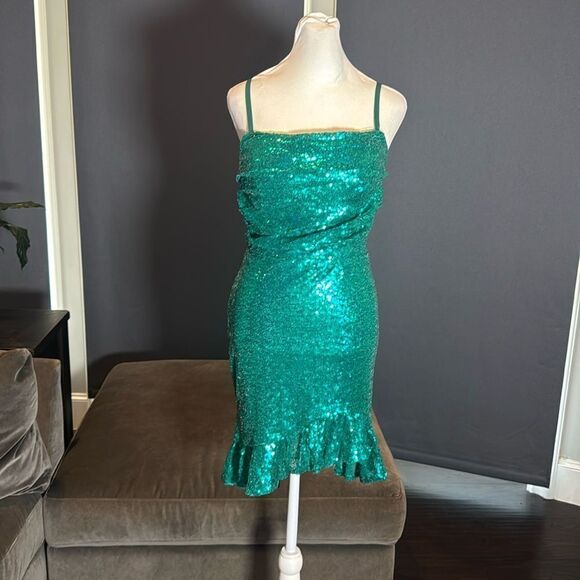 Women’s Green Fully Sequined Short Party Dress Ruffle Hem Corset Back Size 8 NEW - Picture 1 of 16